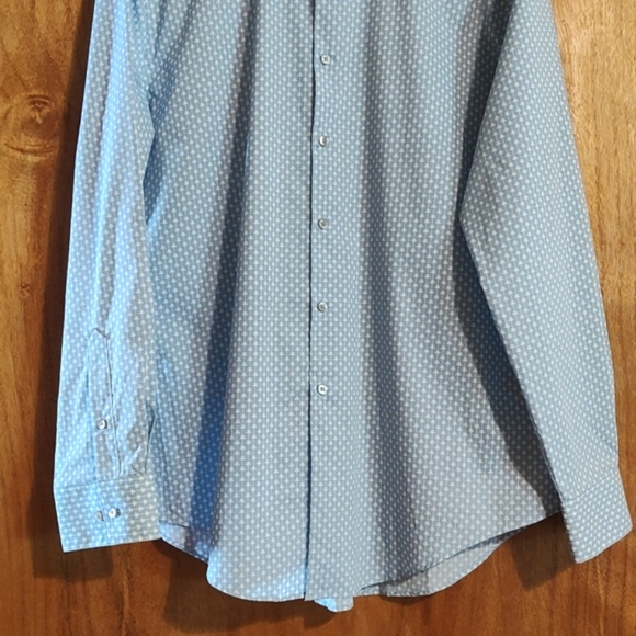 Van Heusen Studio Mens Slim Fit Wrinkle Free Shirt Light Blue White 17-17½ 34/35 - Picture 4 of 12